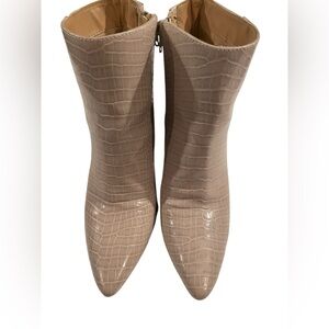 Express Crocodile Taupe Embossed Ankle Boots Booties High Block Heel Women 8